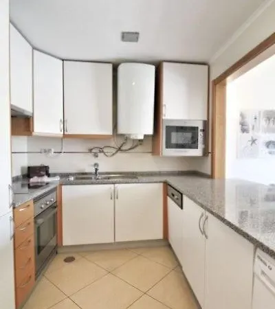 Daire Boa Vista With Sea Views And Shared Pool